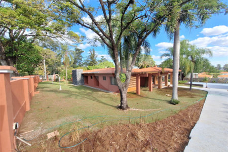 Casa à venda ou para alugar com 4 quartos, sendo 3 suítes, no condomínio Chácara Residencial Santa Maria, Votorantim - SP