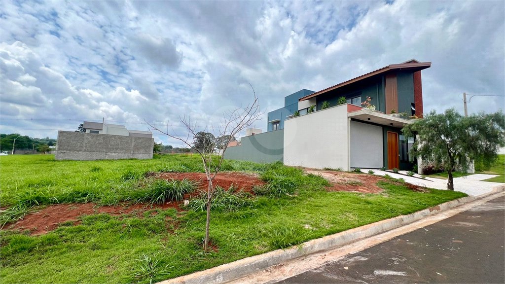 Lote à Venda – Condomínio Recanto do Sabiá