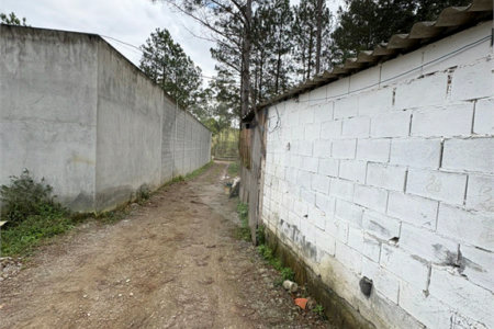 Terreno à venda em Fazenda Aya, Suzano, SP