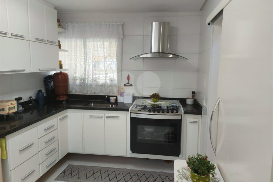 Casa à venda com 3 suítes em Santa Terezinha, São Bernardo do Campo, SP