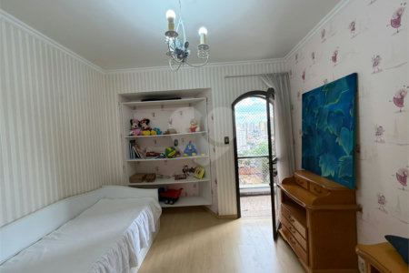 Apartamento à venda com 4 quartos, sendo 2 suítes, em Água Fria, São Paulo, SP