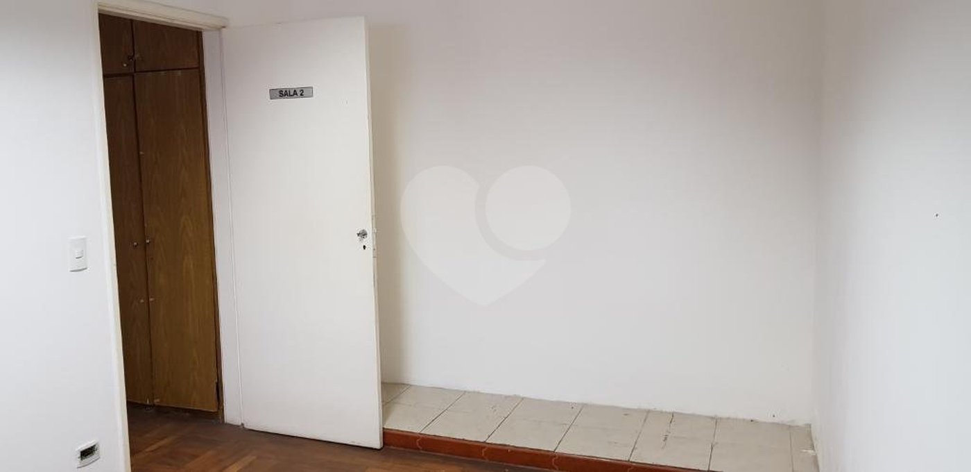 Casa à venda com 4 quartos em Vila Clementino, São Paulo, SP