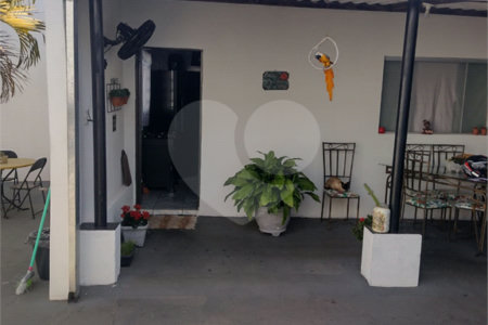 Casa à venda com 2 quartos, sendo 1 suíte, em Parque Residencial Vale do Sol, Araraquara, SP