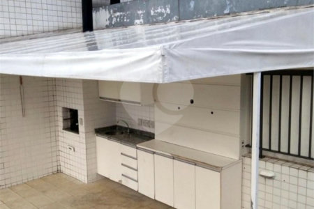 Apartamento à venda com 3 quartos, sendo 1 suíte,  em Cidade São Francisco, São Paulo, SP