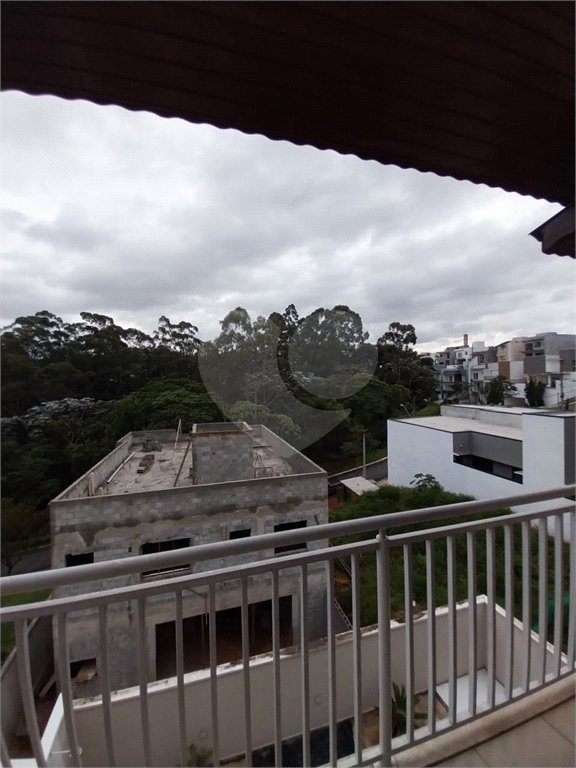 Casa à venda com 3 quartos, sendo 1 suíte, no condomínio Mosaico da Serra, Mogi das Cruzes - SP
