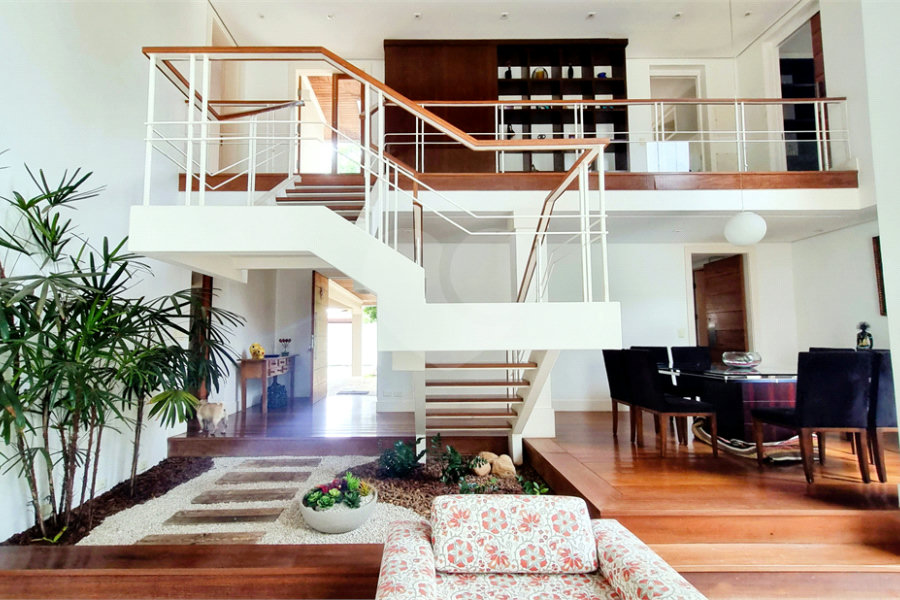 Casa à venda ou para alugar com 5 suítes em Serra da Cantareira, Mairiporã, SP