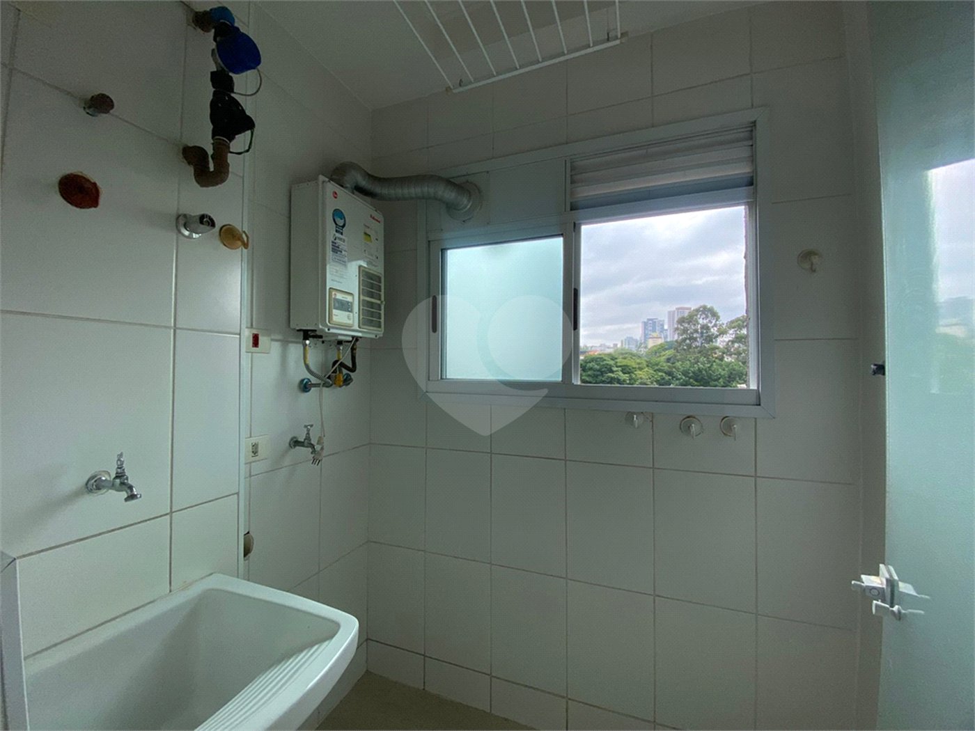 Apartamento à venda ou para alugar com 2 quartos, sendo 1 suíte, em Parada Inglesa, São Paulo, SP