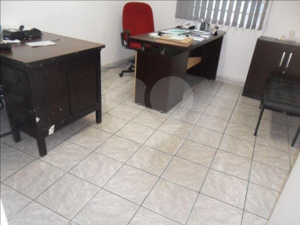 Casa à venda com 4 quartos no condomínio Largo Padre Péricles,48, São Paulo - SP