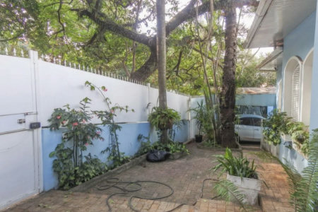 Casa Térrea à venda com 4 quartos, sendo 2 suítes,  em Jardim das Bandeiras, São Paulo, SP