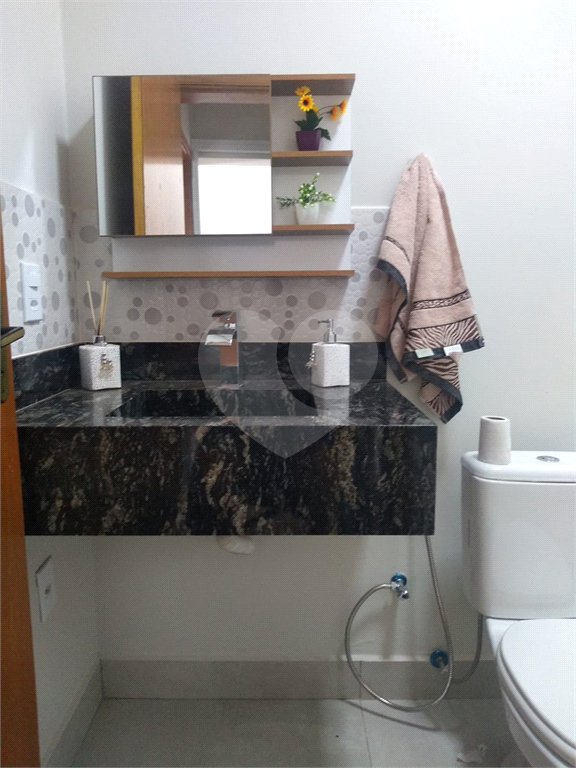 Casa à venda com 3 quartos, sendo 1 suíte, no condomínio Terras da Estância, Paulínia - SP