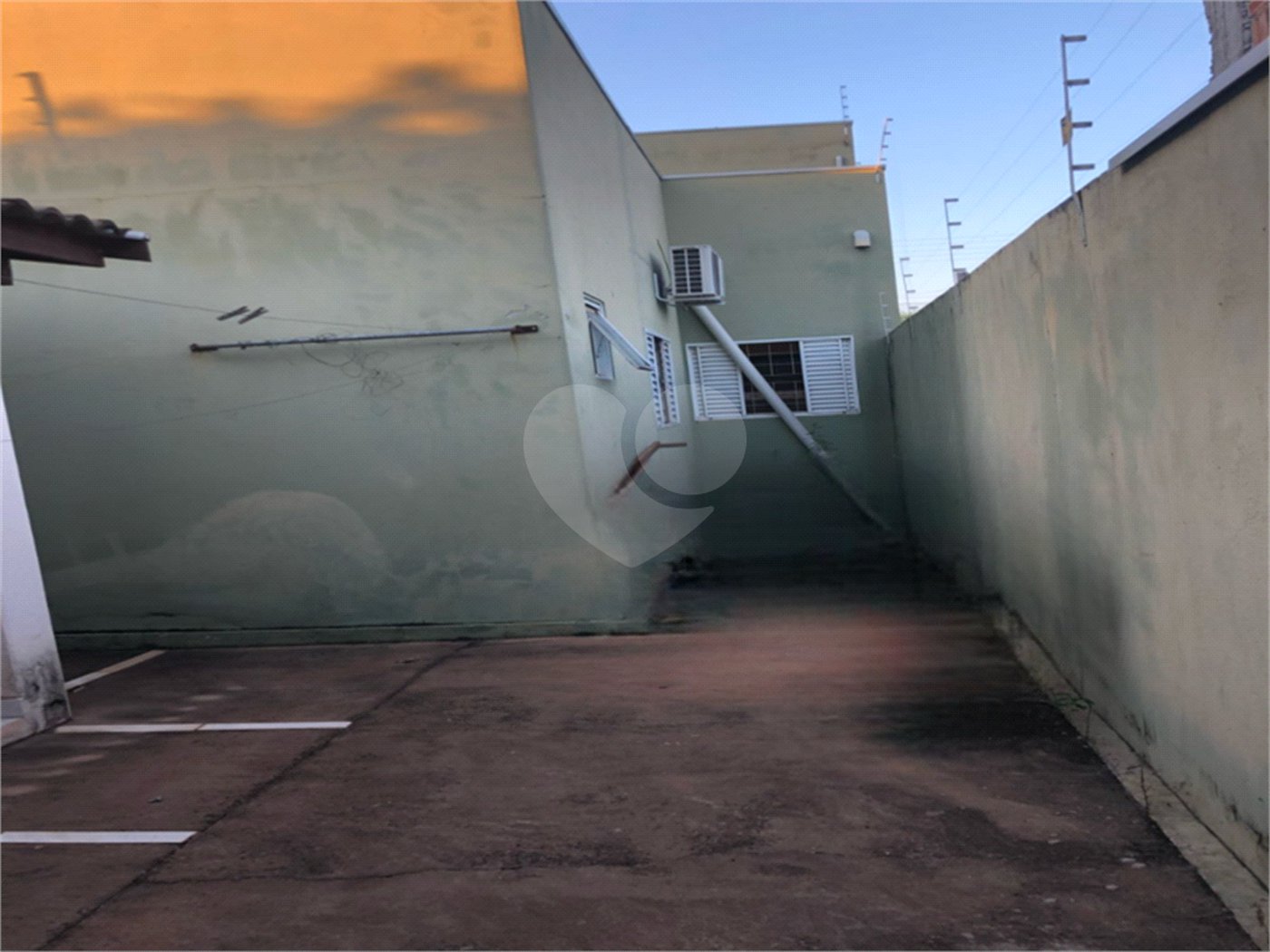 Casa à venda com 2 quartos, sendo 1 suíte, em Parque São Carlos, Três Lagoas, MS
