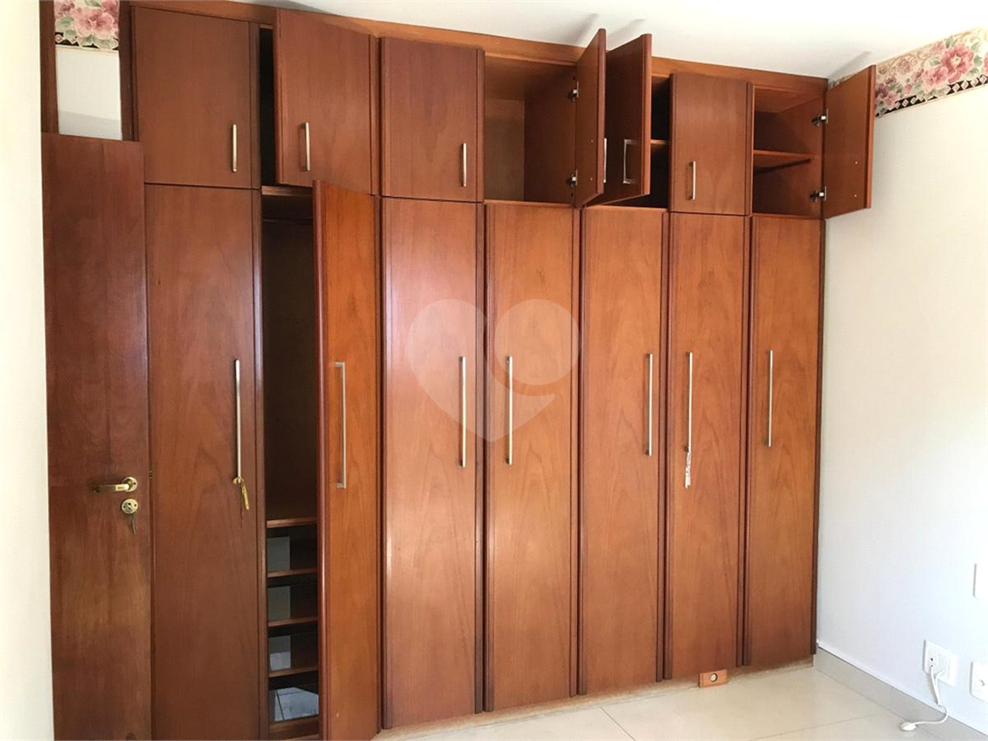 Apartamento à venda com 3 quartos, sendo 1 suíte, em Vila Andrade, São Paulo, SP