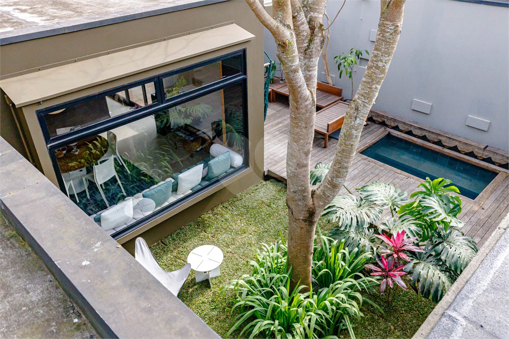 Casa à venda com 6 quartos, sendo 2 suítes,  em Santo Amaro, São Paulo, SP
