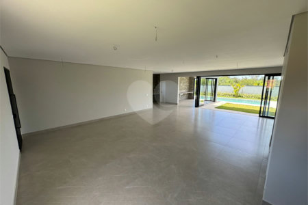 Casa à venda com 4 suítes no condomínio Villas do Golf, Itu - SP