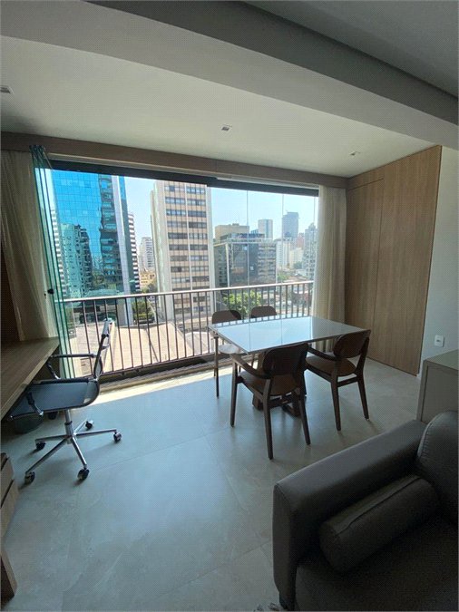 Apartamento à venda ou para alugar com 1 suíte em Itaim Bibi, São Paulo, SP