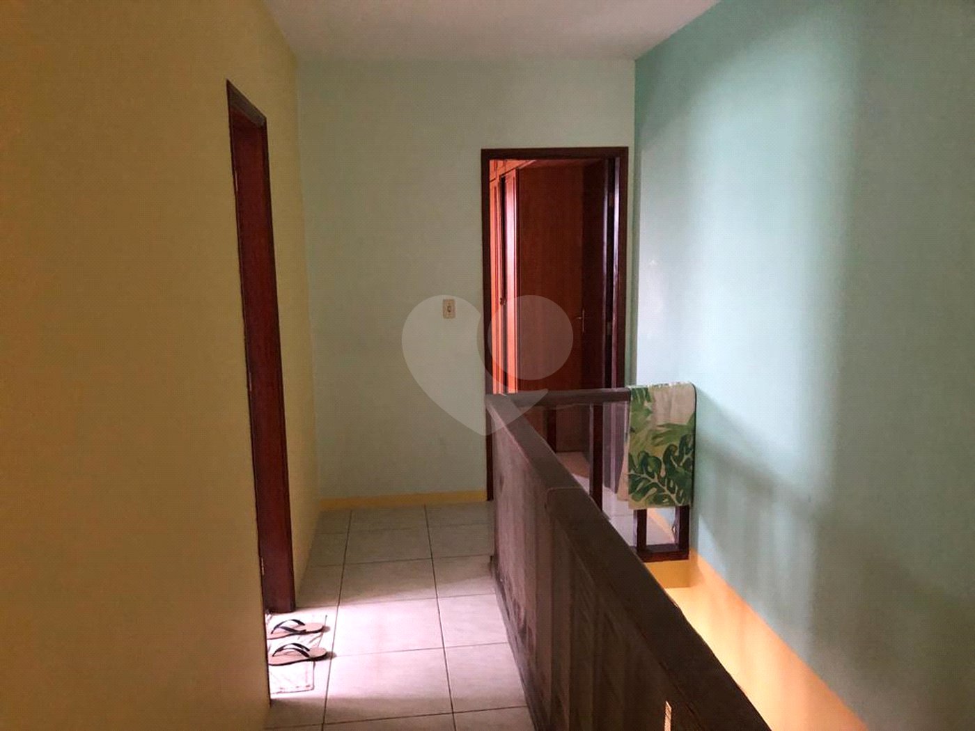 Sobrado à venda com 4 quartos, sendo 1 suíte, em Serra da Cantareira, Mairiporã, SP