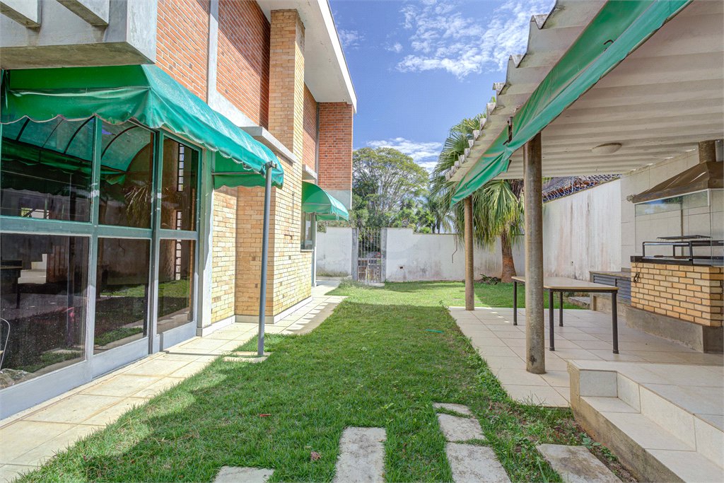 Casa à venda com 3 suítes em Interlagos, São Paulo, SP