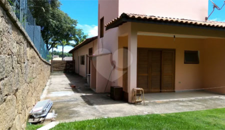 Casa à venda com 4 suítes no condomínio Parque dos Resedas, Itupeva - SP