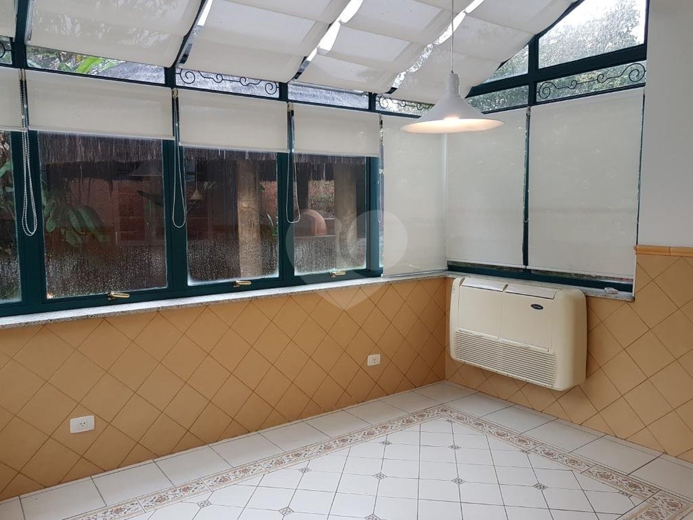 Casa à venda com 4 suítes no condomínio Jardim das Azaléias, São Paulo - SP