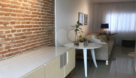 Sobrado à venda com 3 quartos, sendo 1 suíte,  em Santa Teresinha, São Paulo, SP