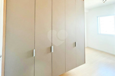 Studio mobiliado a venda no Ipiranda com 1 dormitorio e lazer.