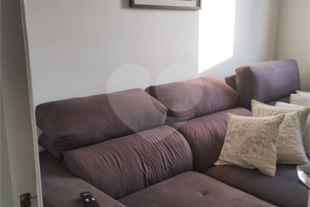 Apartamento à venda com 3 quartos, sendo 1 suíte,  em Jardim Ester Yolanda, São Paulo, SP