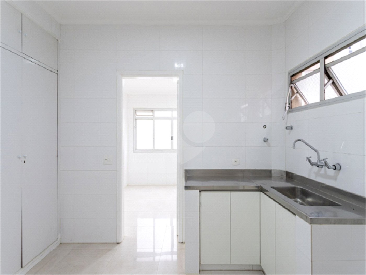 Apartamento à venda com 3 quartos, sendo 1 suíte, em Itaim Bibi, São Paulo, SP