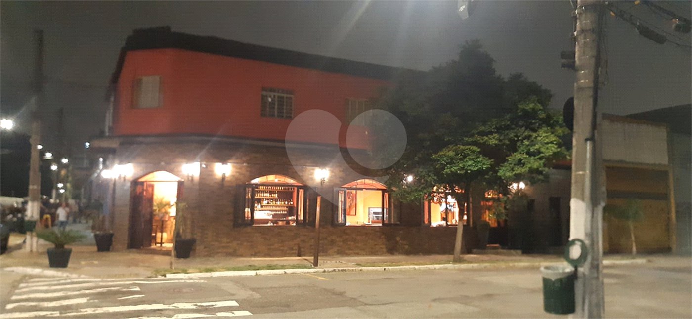 Sobrado à venda ou para alugar com 3 quartos em Ipiranga, São Paulo, SP