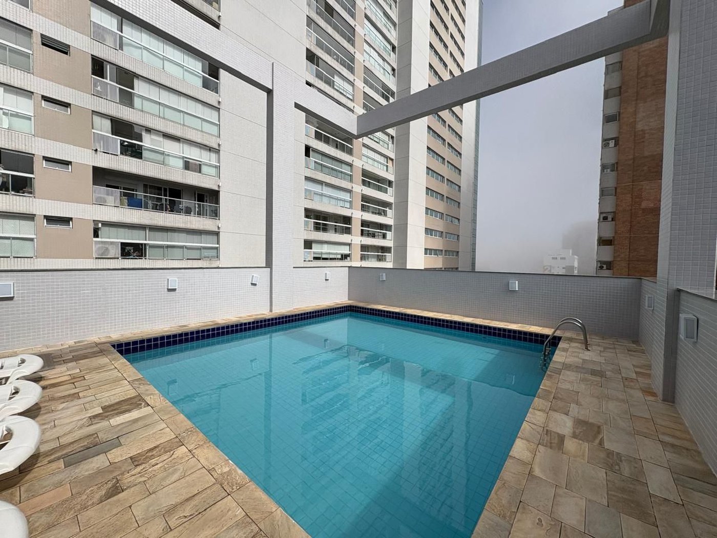 Apartamento com 2 dormitórios à venda, 78 m² por R$ 640.000,00 - Gonzaga - Santos/SP