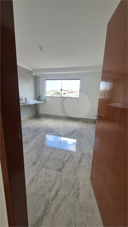 Casa à venda com 3 quartos, sendo 1 suíte, em Vila Nivi, São Paulo, SP