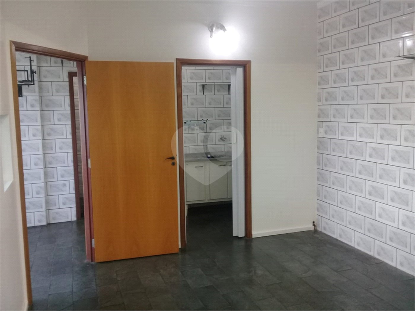 Sobrado à venda com 4 quartos, sendo 2 suítes,  em Jardim Regina, Indaiatuba, SP