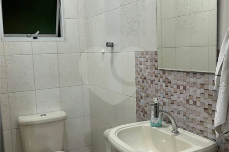 Sobrado à venda com 3 quartos, sendo 1 suíte,  em Vila Pirituba, São Paulo, SP