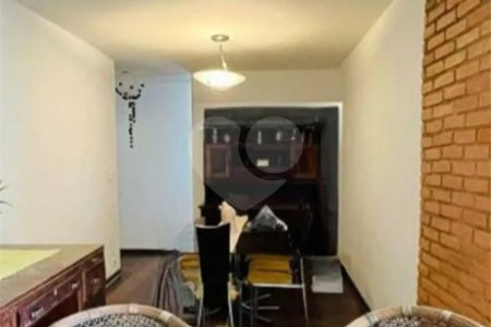 Casa à venda com 4 quartos, sendo 3 suítes, em Parque Continental, São Paulo, SP