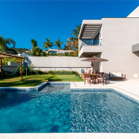 Casa à venda com 4 suítes em Condomínio Porto Atibaia, Atibaia, SP