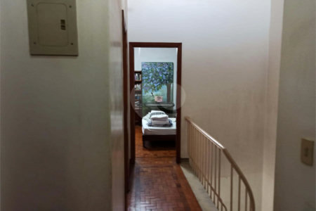 Casa à venda com 4 quartos, sendo 1 suíte, em Perdizes, São Paulo, SP