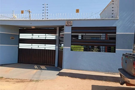 Casa à venda com 3 quartos, sendo 1 suíte, em São Luís, Balsas, MA