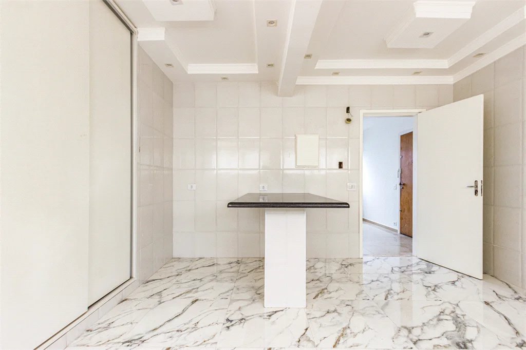 Apartamento à venda ou para alugar com 3 quartos, sendo 1 suíte, em Pinheiros, São Paulo, SP