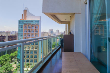 Apartamento à venda com 3 quartos, sendo 2 suítes,  em Cidade Monções, São Paulo, SP
