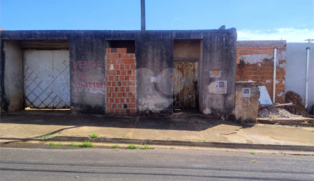 Casa à venda com 2 quartos em Jardim Adalberto Frederico de Oliveira Roxo I, Araraquara, SP