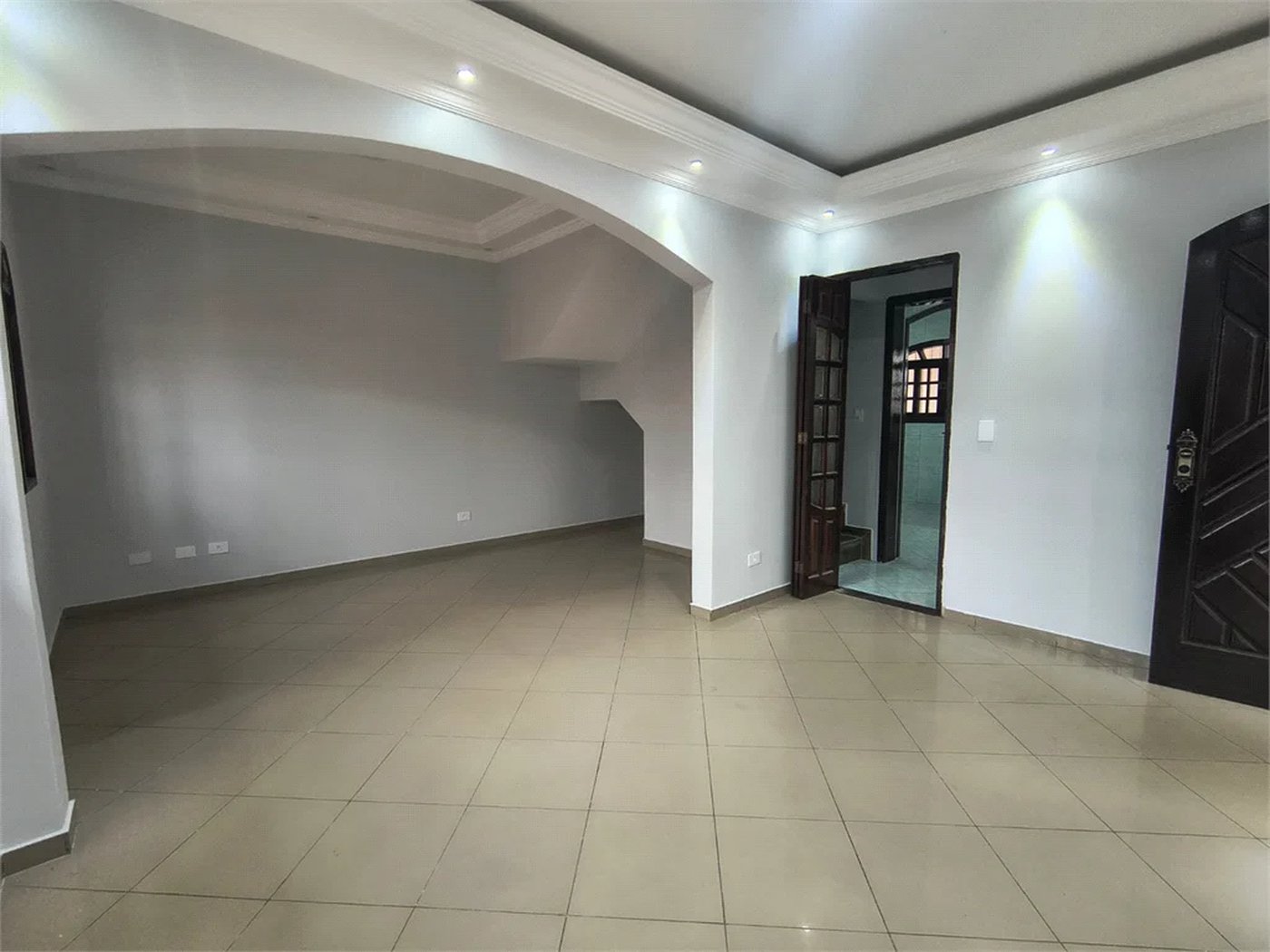 Sobrado à venda com 3 quartos, sendo 1 suíte, em Jardim D'abril, Osasco, SP