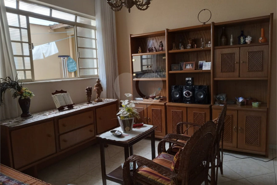 Casa à venda com 3 quartos no Centro, Serra Negra, SP