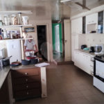 Casa à venda com 5 quartos, sendo 3 suítes, no condomínio Vilarejo, Rio de Janeiro - RJ