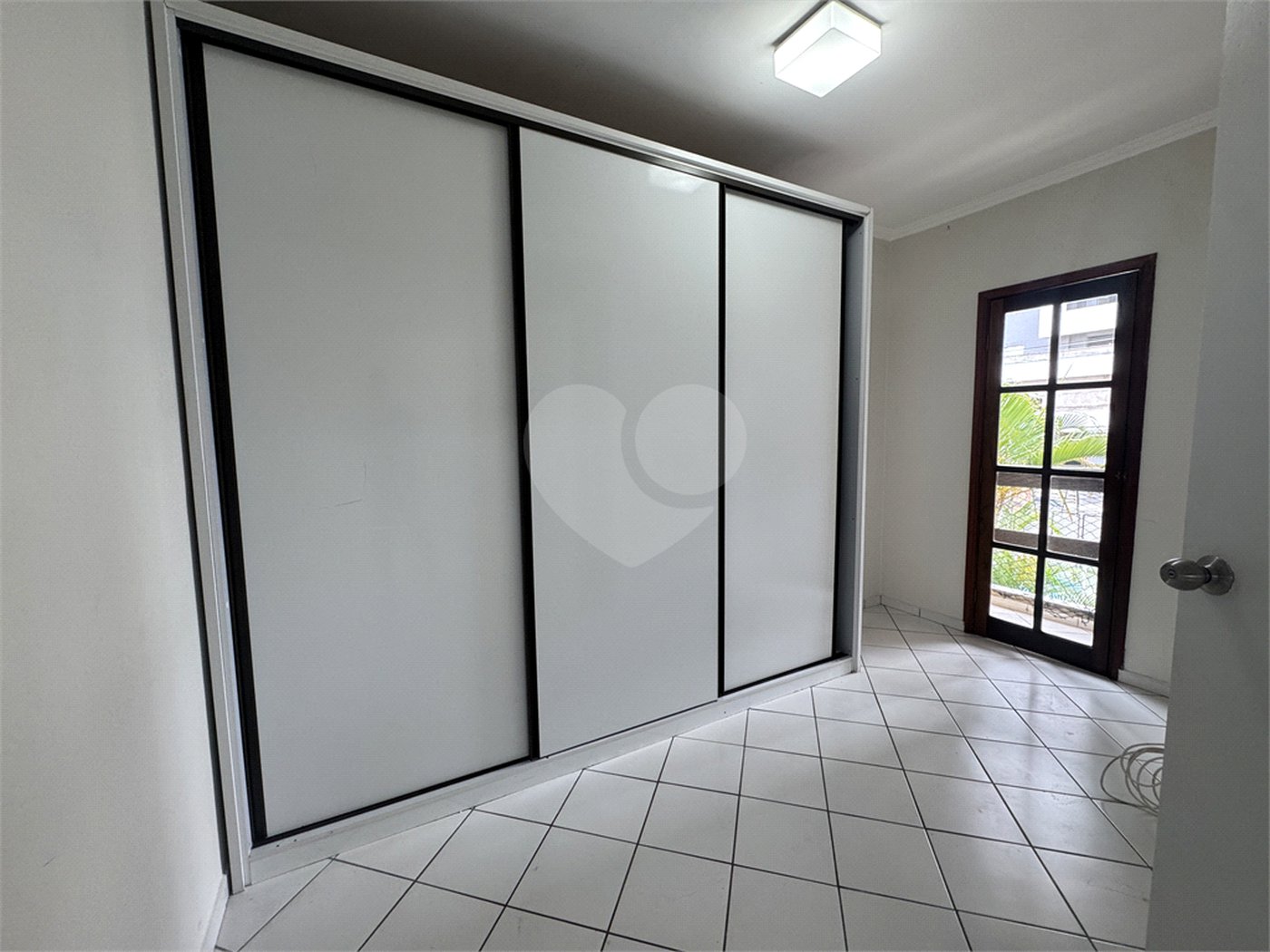 Casa à venda com 2 quartos no condomínio Village de Marbelli, Praia Grande - SP