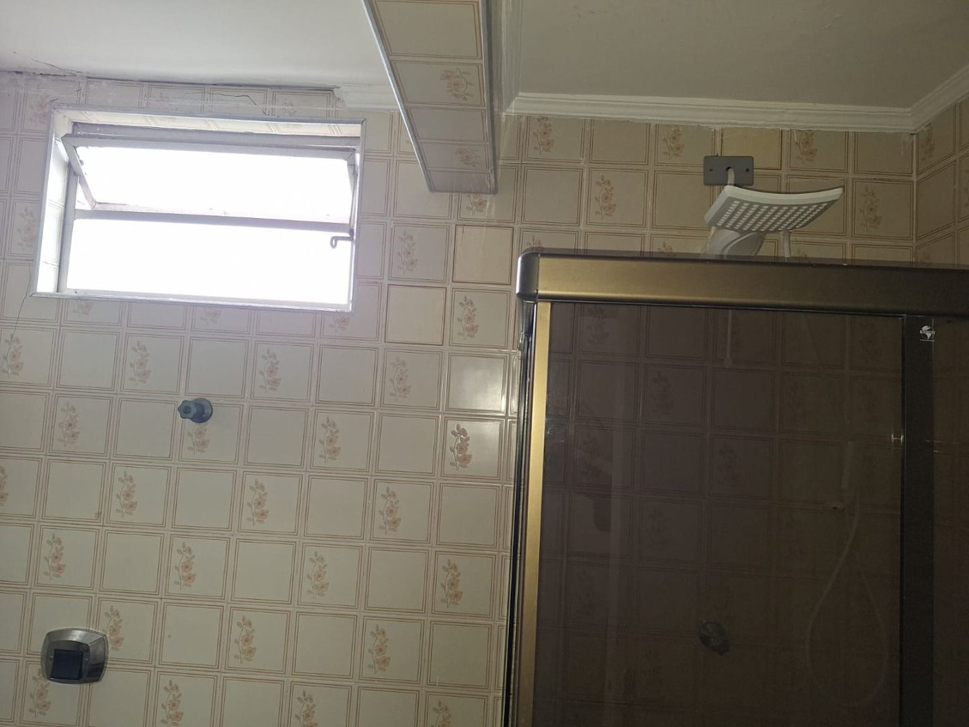 Apartamento Amplo a Apenas 120 Metros da Praia – Localização Privilegiada na Ponta da Praia!