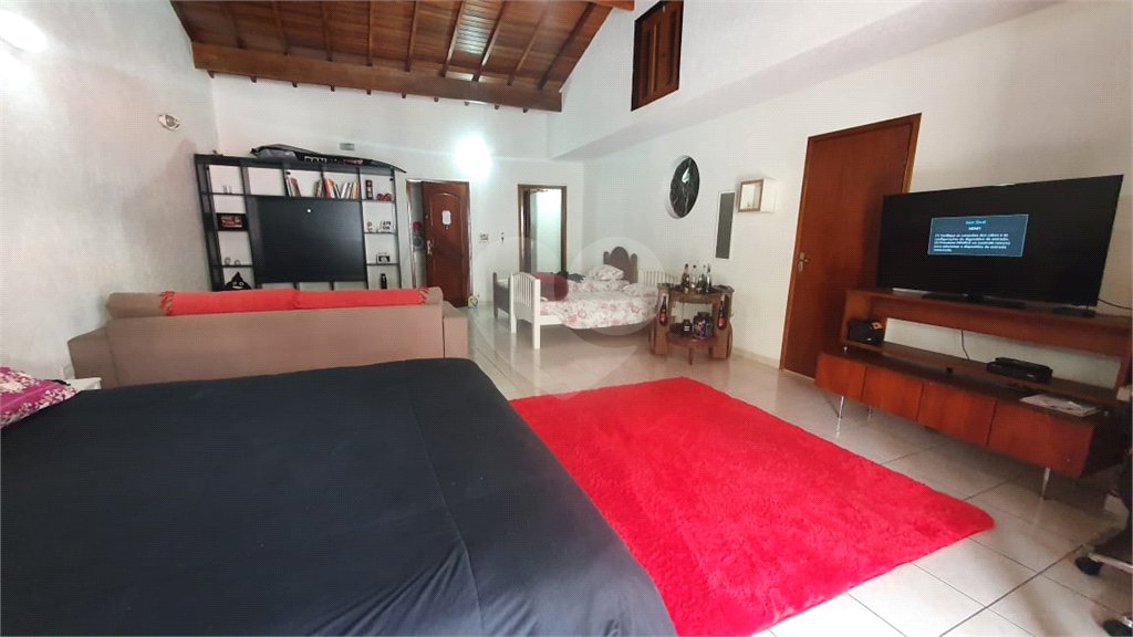Sobrado à venda com 5 quartos, sendo 3 suítes, em Jardim Virginia Bianca, São Paulo, SP