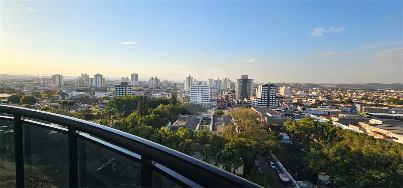 Apartamento à venda com 3 suítes em Sítio São José, Suzano, SP