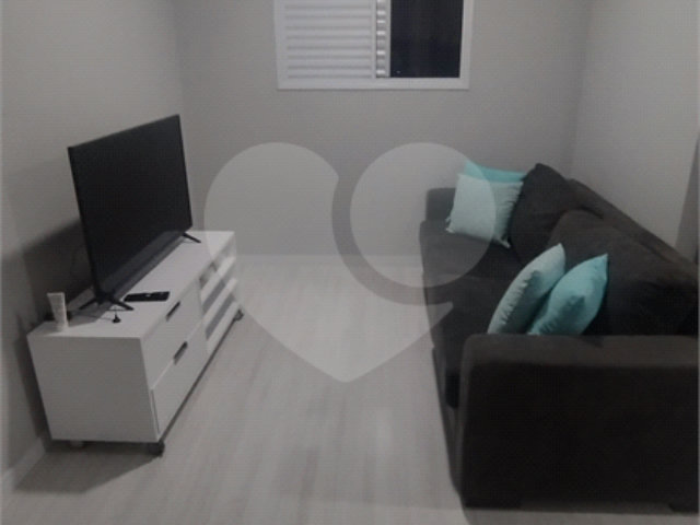 Apartamento à venda com 3 quartos, sendo 1 suíte,  em Vila Guilherme, São Paulo, SP