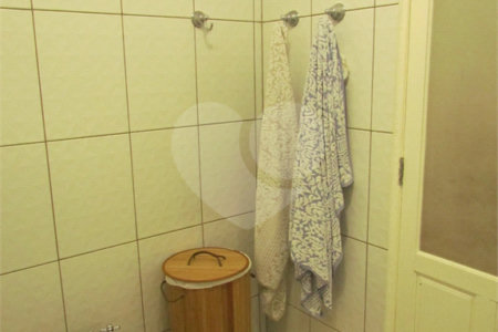 Casa de Vila à venda com 4 quartos, sendo 1 suíte, em Chácara Monte Alegre, São Paulo, SP