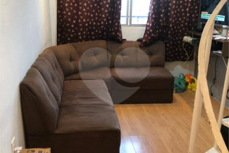 Apartamento à venda com 2 quartos em Jardim Dayse, Ferraz de Vasconcelos, SP
