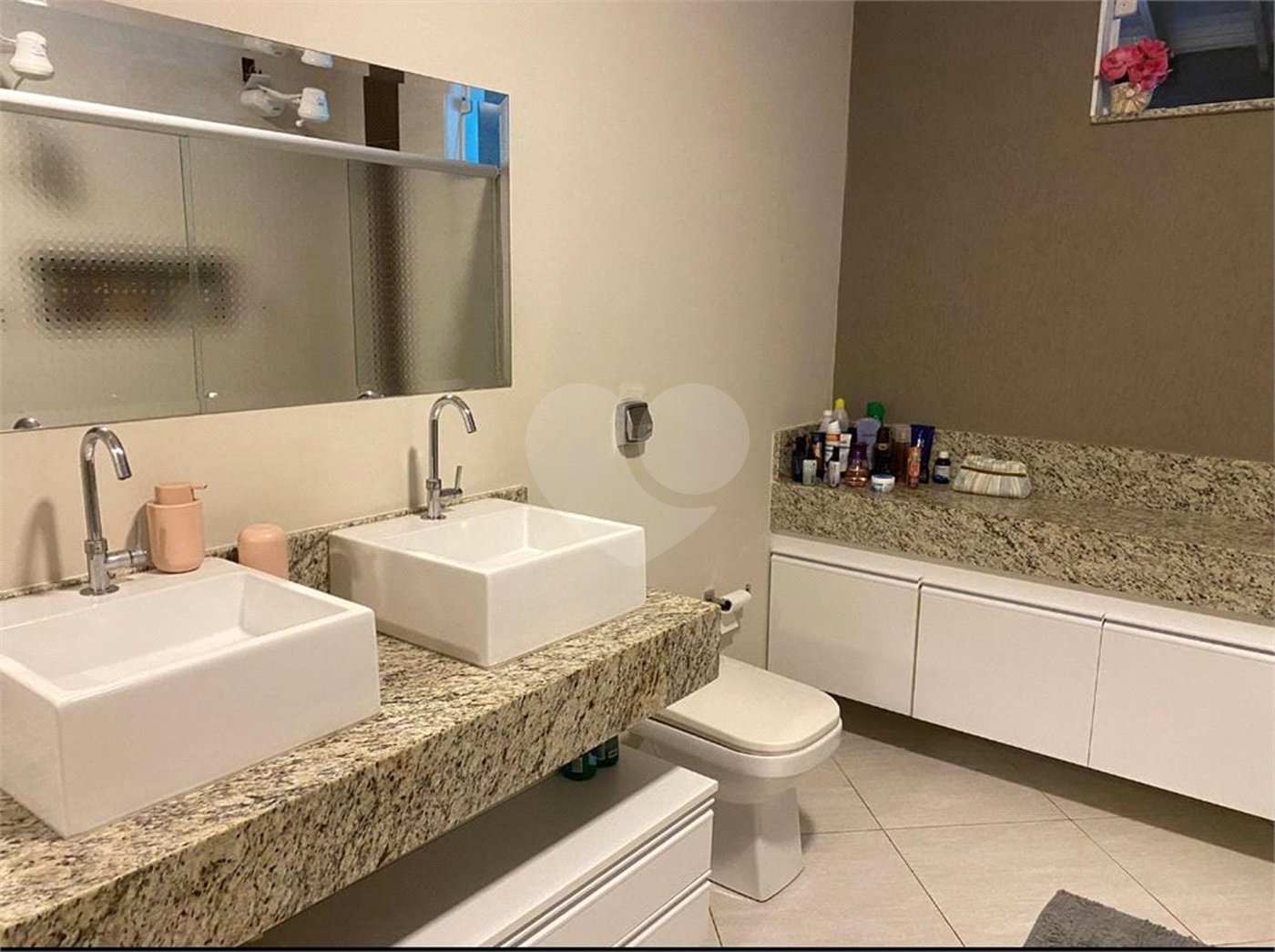 Casa à venda com 3 quartos, sendo 1 suíte,  em Parque Almerinda Pereira Chaves, Jundiaí, SP